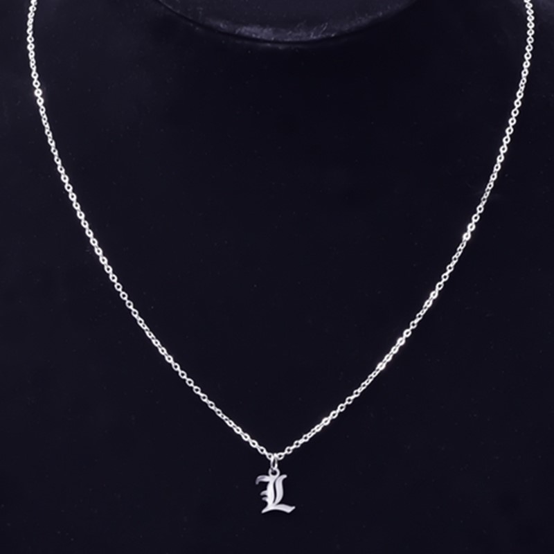 Cute Old English Alphabet Pend - Z Vintage Fashion recension och pris