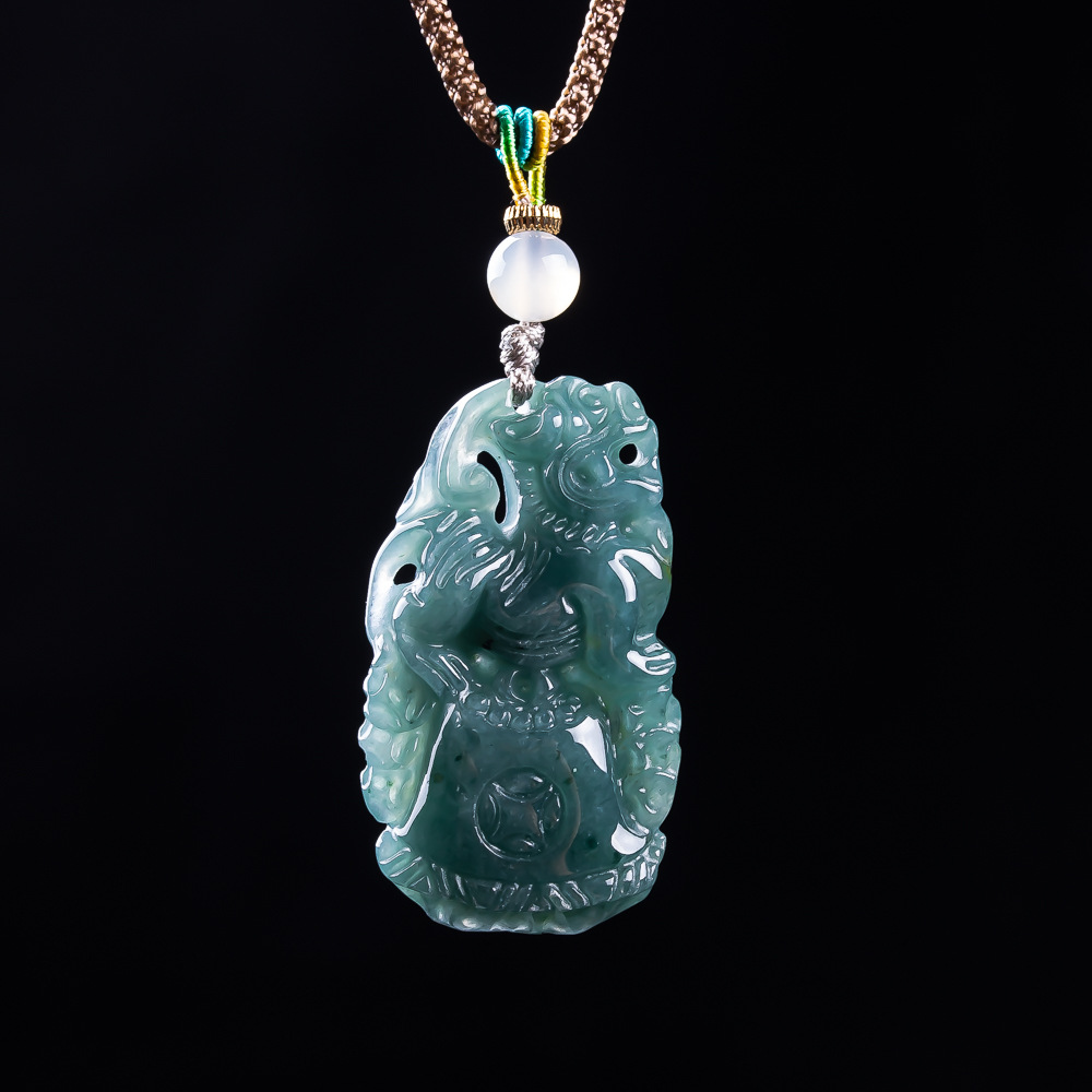 Burmese Jadeite Pixiu Pendant  - Vintage Fashion For Women recension och pris