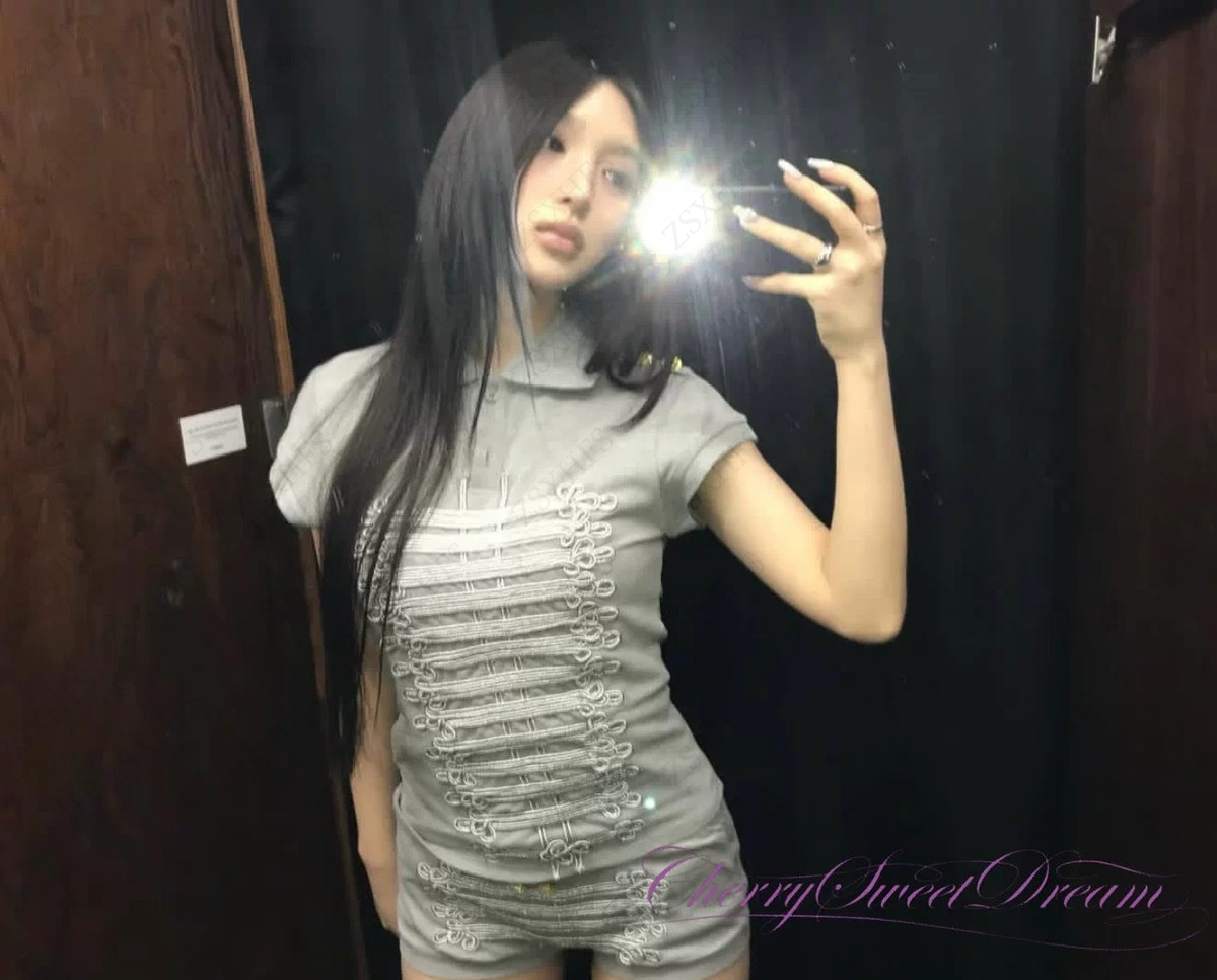 Gray 3D Embroidered Polo Shirt - Vintage Fashion Subculture recension och pris